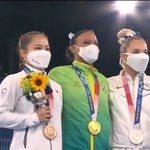 뒷북이긴 하지만 바일스 기권해서 <b>여서정</b> 메달 딴 거라는 사람 있는데