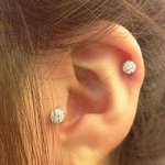 <b>트라</b>거스 뚫고 헤드셋 이어폰 착용해도 됨?