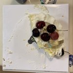 요즘 생일케이크는 이렇게 생겻<b>나바</b>