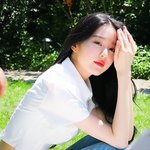 장원영 어케 <b>후면</b>인데 이렇게 이쁘냐