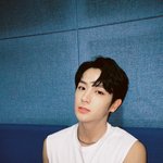 <b>재현</b>오빠잘생겼어요