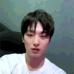 [더보이즈] <b>핸드폰</b> 잠금해제하려는 고양잏