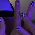 [BTOB] 손가락도 예쁘고 <b>네일</b>도 예쁘다