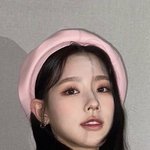 노란색 가디건에 <b>하의</b> 뭐가 어울려?