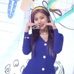 근데 강혜원 왜 표정없다고 까인거임???