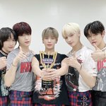 [TXT] 난 얘네 두고 어디 <b>못</b><b>가</b>
