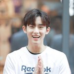 아니 ㅋㅋㅋㅋ루카스 <b>윈윈</b>