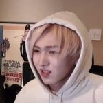 [펜타곤] ㅅㄷ)뭐야뭐야 벽반이었어...?
