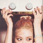 <b>로제</b>가 달라 보이지 않나?