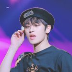 볼수록 더 <b>담백</b>한 미모의 男돌