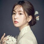 수지 화보에 아이린 <b>합성</b>