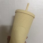 나 텀블러 샀는데 개큼….