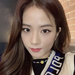 블랙핑크 지수가 <b>산다라박</b> 닮았더라.jpg