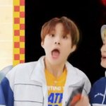 [NCT칠프] NCT <b>LIFE</b>는 처음 데뷔하는 거예요 라며 수줍어했다는...