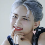 [댓글부탁해] 묘하게 얼굴에서 여러 <b>명이</b> 보이는 신인 아이돌