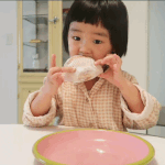 <b>도넛</b>먹는 김나영 둘째아들