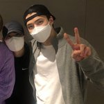[EXO] 자근 <b>형아</b>한테 매달려있는