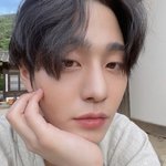 ?<b>안효섭</b> 셀카 조카 못찍는다..