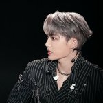 엑소 카이 짤 <b>투척</b>