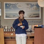 김요한 <b>마크</b> 곤잘레스 후드 컬러 좀 봐주세용