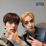 [스키즈] 우리 <b>공중</b>파 1위 꼭 가자 알겠지???