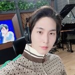 [펜타곤] 오늘 두올낫 <b>의상</b>
