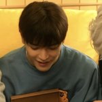 [이태용] 아니 이때 쩡우가 이거머겅 했는데 <b>용이</b>가ㅋㅋㅋㅋ네에에에에