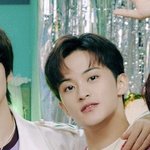 [NCT칠프] 단체짤에서 마크얼굴 보니까 <b>일자</b>눈썹 보고싶어
