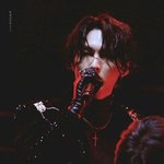 블랙이 잘 어울릴 남돌 <b>시크</b> 모먼트