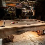 유니크한 솜씨 뽐내는 <b>우드</b> 공예