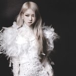 로제 솔직히 예쁨...인간이 <b>저런</b> <b>분위기</b>가 나올 수 있다고?