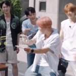 [NCT칠프] <b>재롱</b>피우는 막내