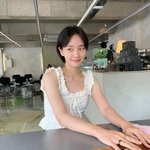 <b>친한</b> 것 같은 박규영과 박지현