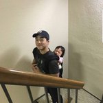 [댓글부탁해] 나 1시간째 우는 중인데 얘기 들어줄 사람…