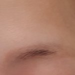내 답없는 눈썹을 봐