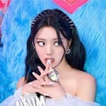 와 <b>유나</b> 눈 진짜 크구나