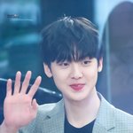 윤산하 이 짤 조카 <b>안산</b> 닮지 않았냐