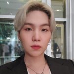 [군대] 민윤기 ㅈㄴ <b>세심</b>해 영상 공개되니까 셀카 올려주고 ㅠ