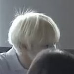 [TXT] 나 <b>휴닝이</b> 머리까지 귀여워보이는데