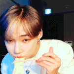 [더보이즈] <b>귀염둥이</b> 치즈볼이나 보자