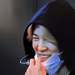 아무도 지민 얼굴은 안<b>보네</b> ㅋㄹㅁㅋ보다