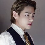 [군대] 아니 <b>떡볶이</b> 먹는데 이렇게 잘생길일이야?