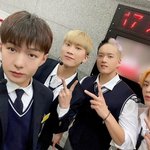 [모두드루와] 교복도 소화해내버리는 비투비 창서비