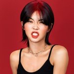 위치가 자주 바뀌는 것 같은 아이키의 <b>빨강</b> 머리