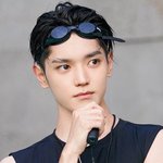 [이태용] 이 새벽에 엔라보다 <b>감격</b>함
