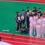 [펜타곤] 진호 왜 혼자 앉아있어?ㅋㅋ