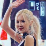 <b>로제</b> 거북목 ㄹㅇ 심하네