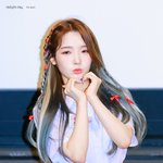 <b>화사</b>한 첫사랑 무드 뽐내는 女돌