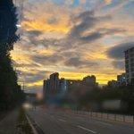 하늘 너무 <b>예브다</b> 지금