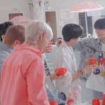 [NCT드림] 오늘자 <b>군중</b>속의 커플들